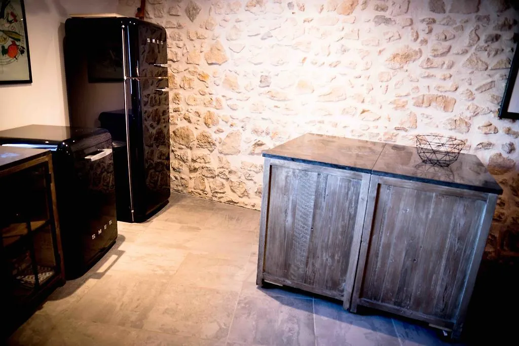 Mas Lafleur Bed & Breakfast Chateaurenard
